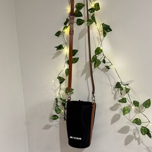 STAUD X NEW BALANCE BLACK NYLON WATER BOTTLE BAG LIMITED EDITION